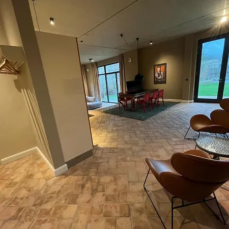 Grosse Loft Im Naturschutzgebiet Mit Eigenem Garten Appartamento *