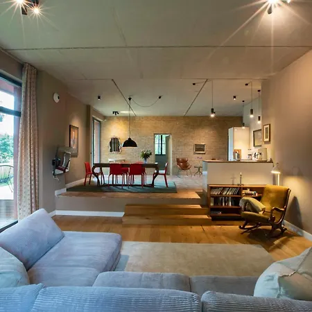 Grosse Loft Im Naturschutzgebiet Mit Eigenem Garten *