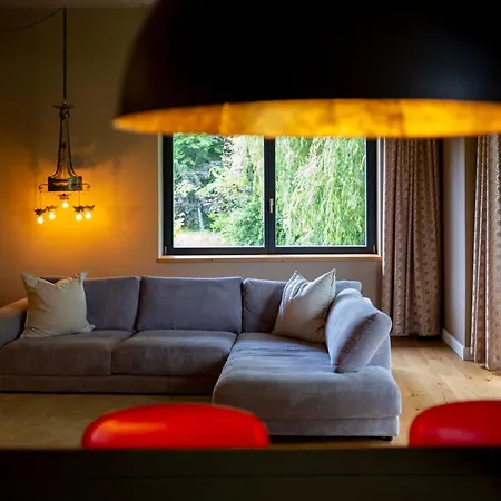 Grosse Loft Im Naturschutzgebiet Mit Eigenem Garten Appartamento *