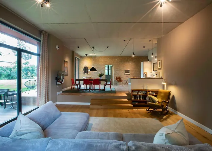 Grosse Loft Im Naturschutzgebiet Mit Eigenem Garten *