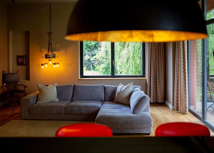 Grosse Loft Im Naturschutzgebiet Mit Eigenem Garten Lägenhet *